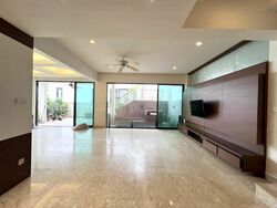 Sennett Avenue (D16), Semi-Detached #437537951